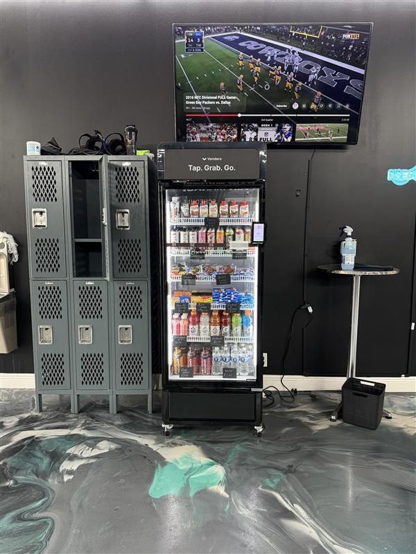 Vendera smart cooler by lockers